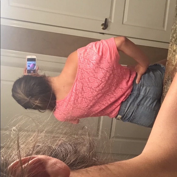 Victoria secret pink shirt - Picture 2 of 4